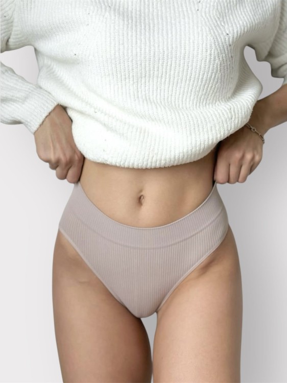 Stringi damskie prążkowane Basic.jpg
